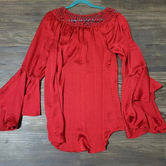 MELISSA PAIGE Lagenlook Boho Red Top Tunic Size M Flowy Bell Sleeve New - Picture 3 of 5